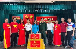 “Mở trái tim” tới Trường Sa và nhà giàn DK-1